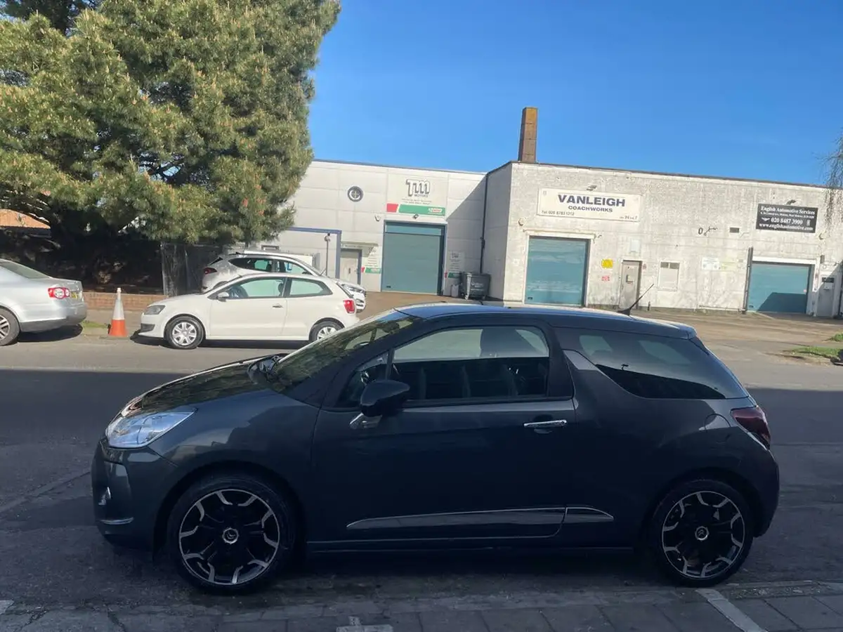 2014-citroen-ds3-16-dstyle-plus-vti-120bhp-big-7