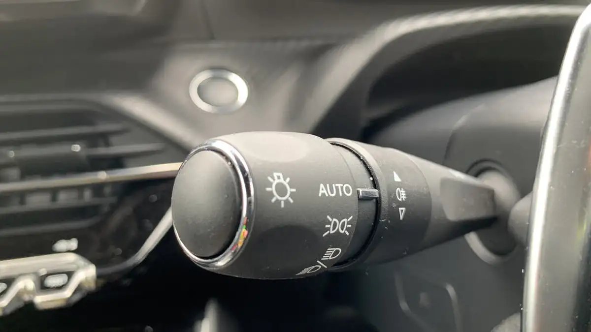 2024-peugeot-2008-suv-12-puretech-gt-130ps-eat8-big-26