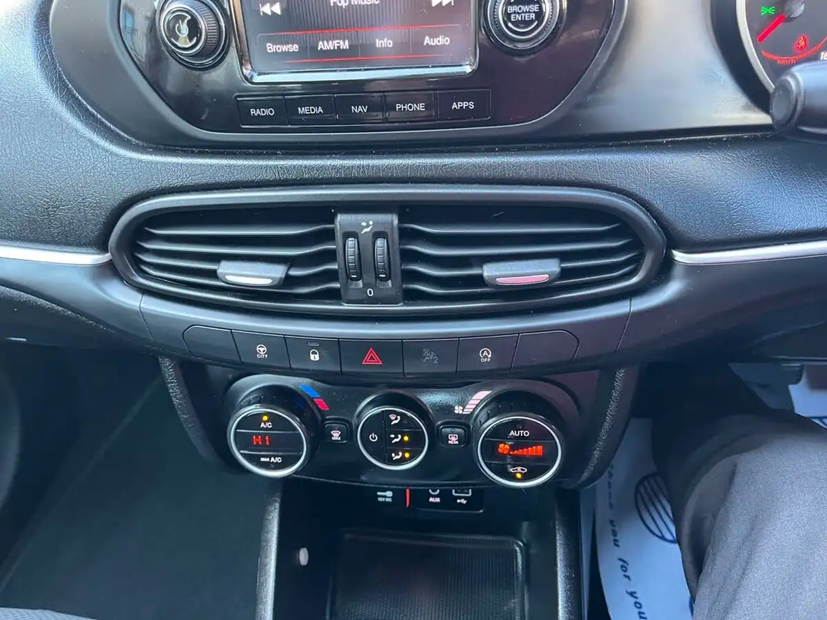 2016-fiat-tipo-13multijet-lounge-hatchback-big-42