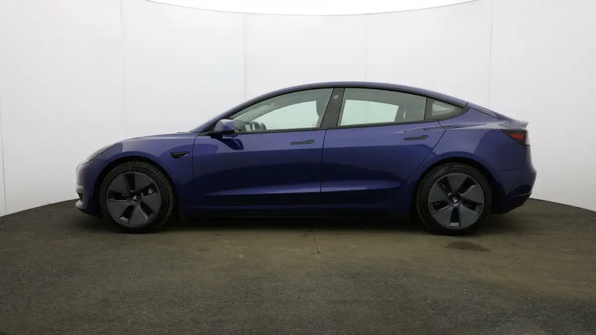 2021-tesla-model-3-e-long-range-4x4-big-3
