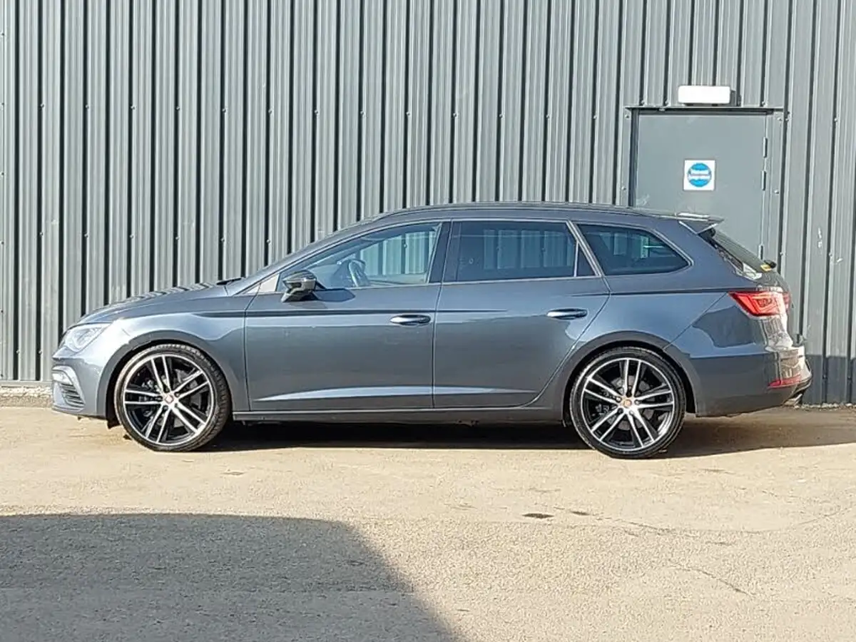 2019-seat-leon-20-tsi-cupra-300-lux-big-3