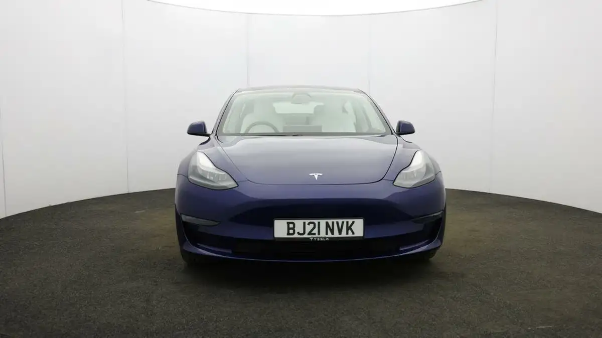 2021-tesla-model-3-e-long-range-4x4-big-1