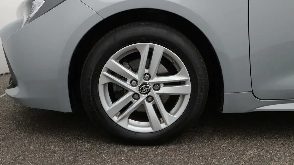 2022-toyota-corolla-18-vvt-i-icon-120bhp-trk-hatchback-5d-big-18