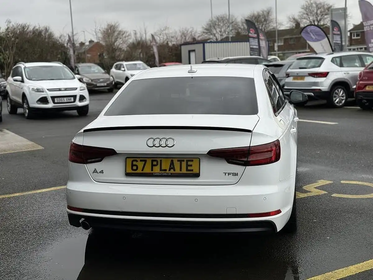 2017-audi-a4-14-tfsi-black-edition-big-6