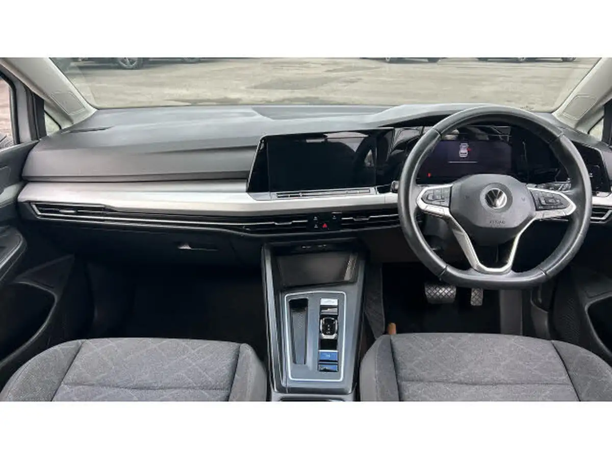 2023-volkswagen-golf-20tdi-life-hatchback-dsg-big-9