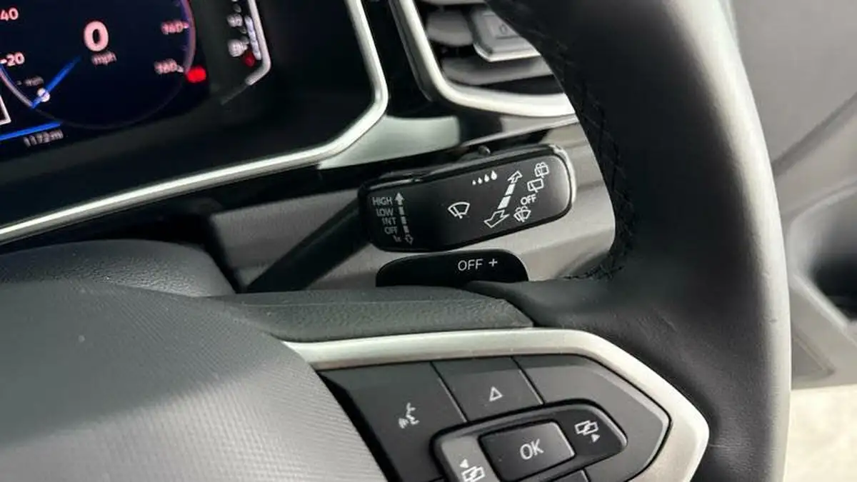 2024-volkswagen-t-roc-20tdi-r-line-dsg-big-11