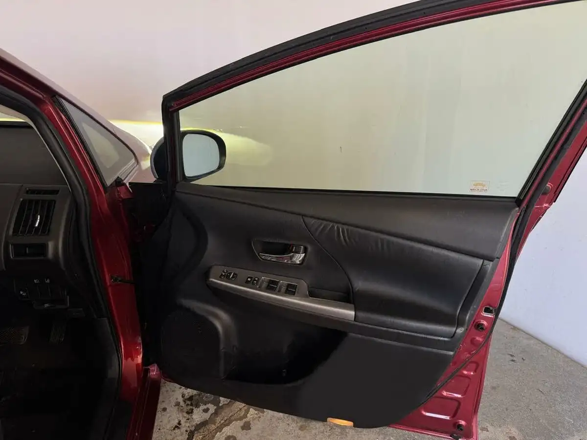 2019-toyota-prius-18-vvt-i-excel-big-15