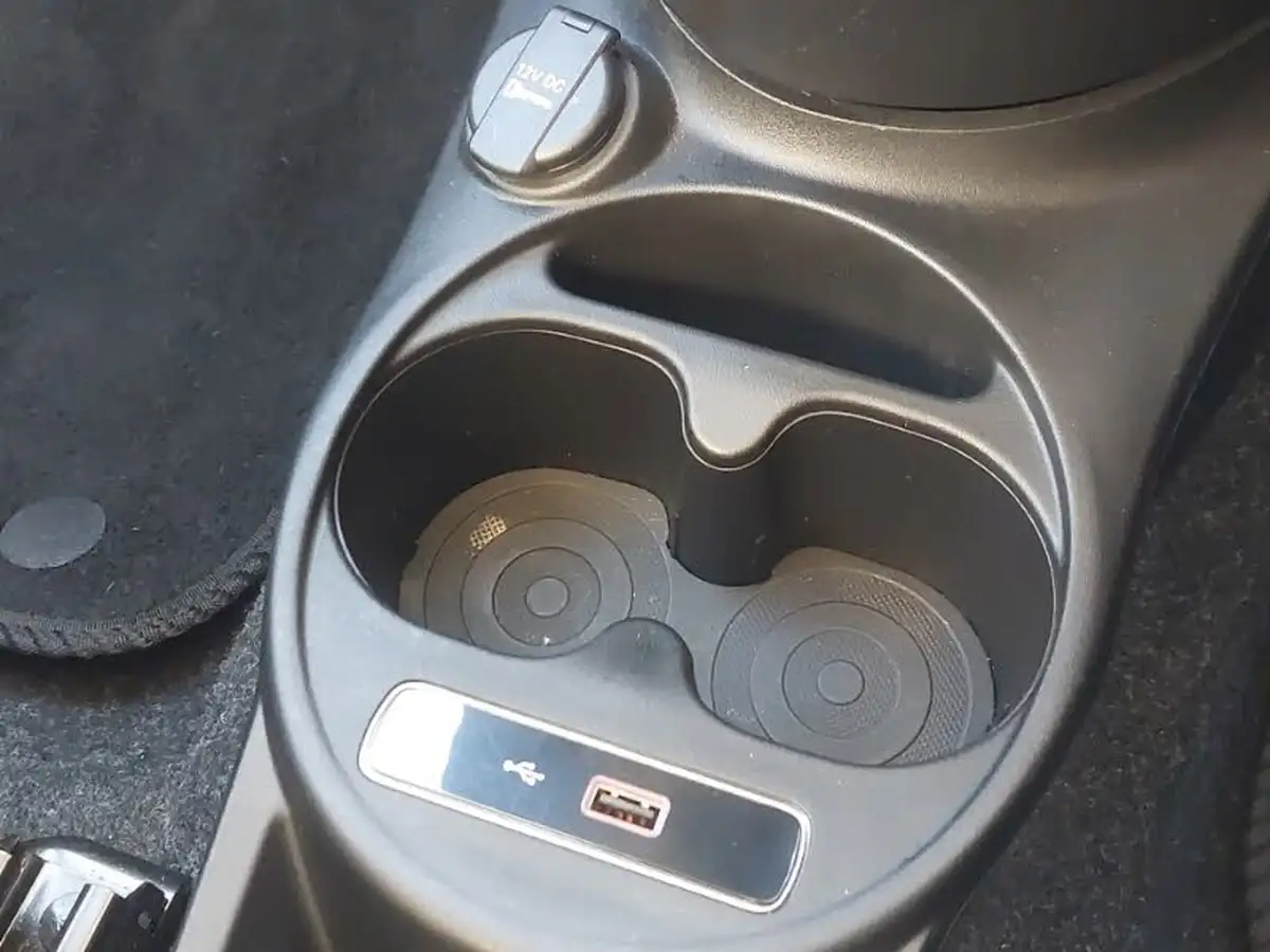 2019-fiat-500-12-lounge-big-13