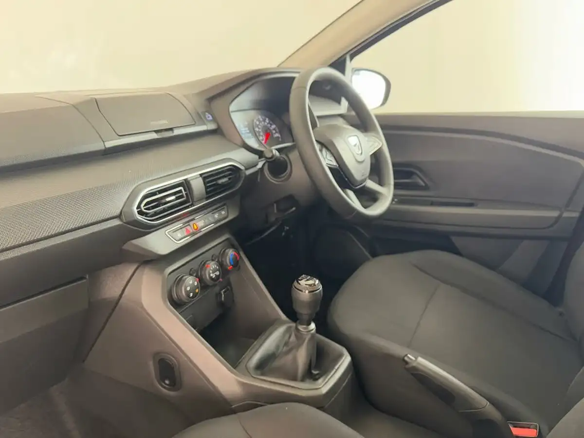 2022-dacia-jogger-10-tce-essential-big-13