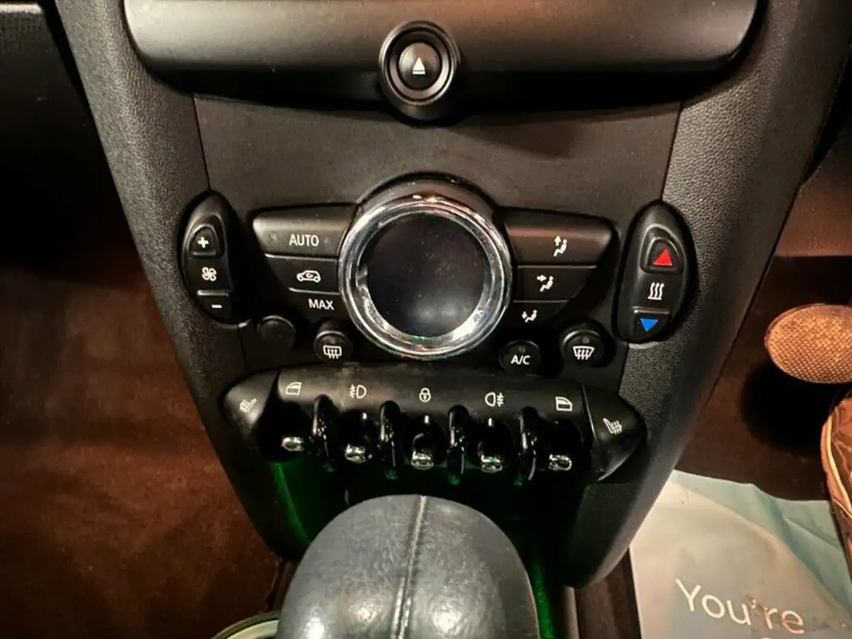2014-mini-clubvan-20td-mini-cooper-d-vision-big-5