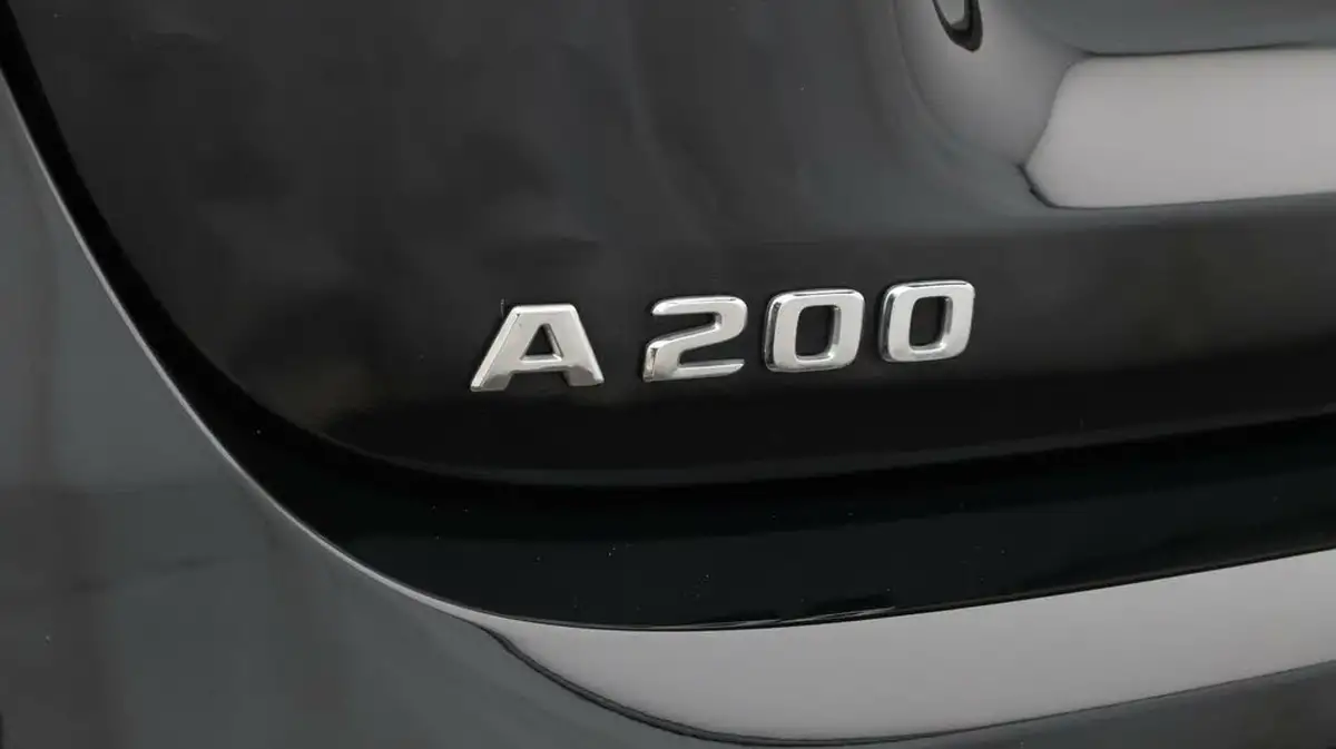 2020-mercedes-benz-a-class-13-a200-amg-line-executive-hatchback-5d-big-20