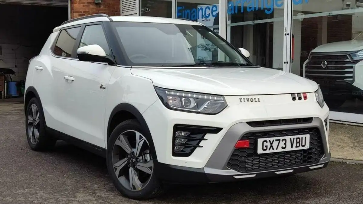 2023-kgm-ssangyong-tivoli-15-ultimate-auto-big-0