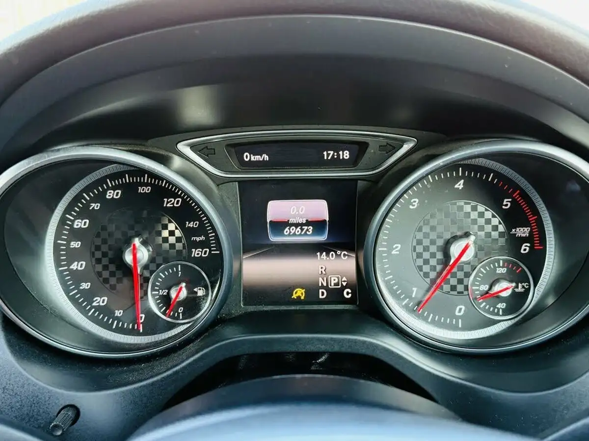 2016-mercedes-benz-a-class-21d-a200d-amg-line-136ps-premiumss-7g-dct-big-13
