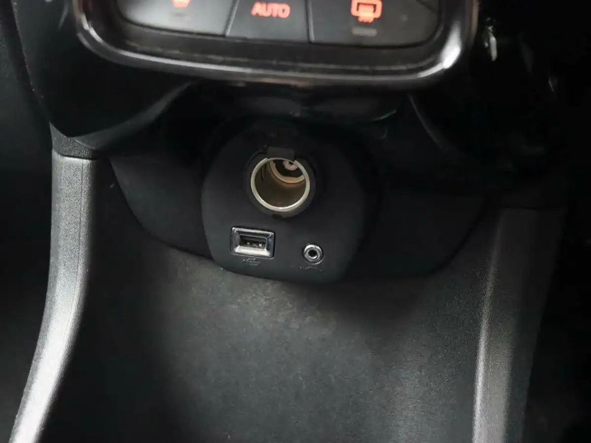 2017-toyota-aygo-10-vvt-i-x-press-71bhp-x-shift-big-30