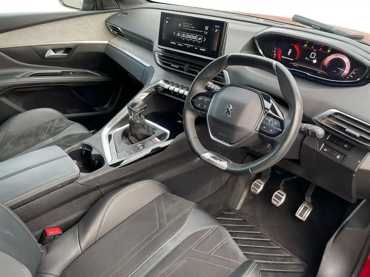 2021-peugeot-5008-suv-15-bluehdi-gt-big-4
