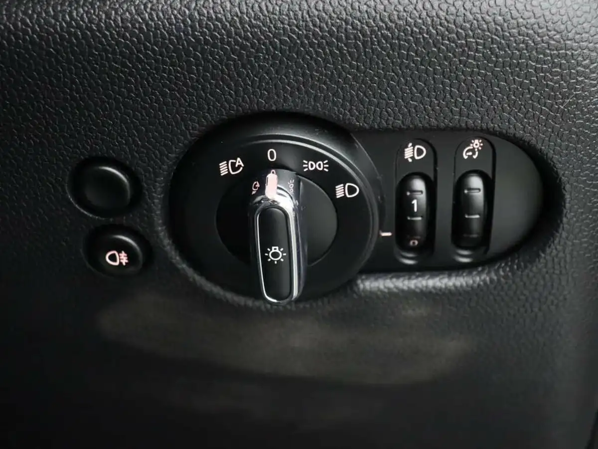2022-mini-cooper-15-cooper-classic-premium-hatchback-5d-auto-big-42