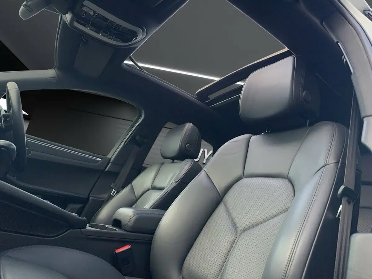 2022-porsche-macan-20-big-1