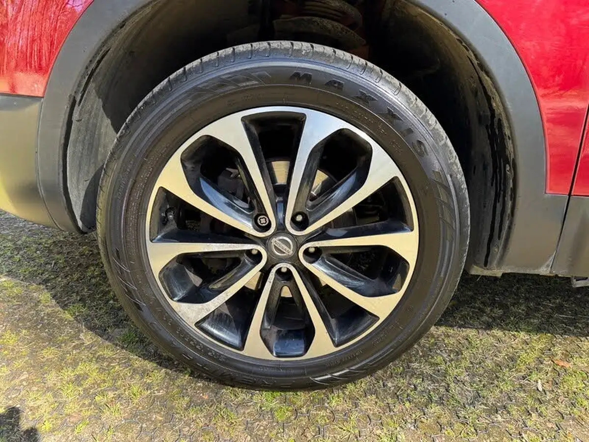 2012-nissan-qashqai-15td-n-tec-big-50