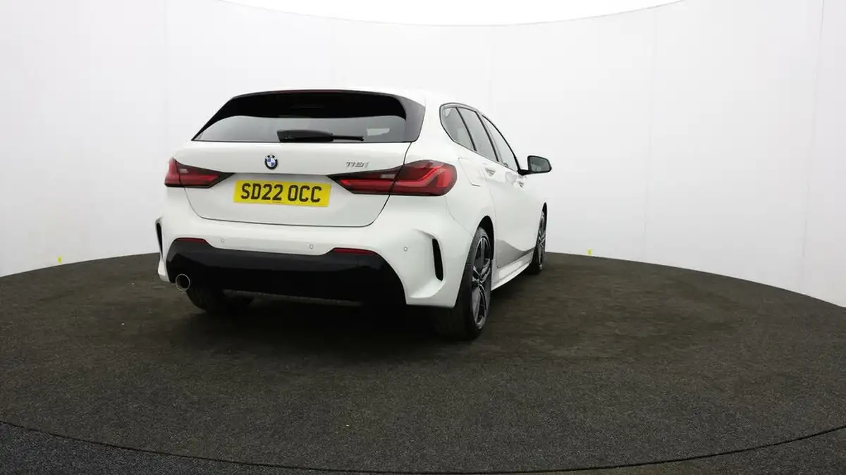 2022-bmw-1-series-15-118i-m-sport-lcp-big-74