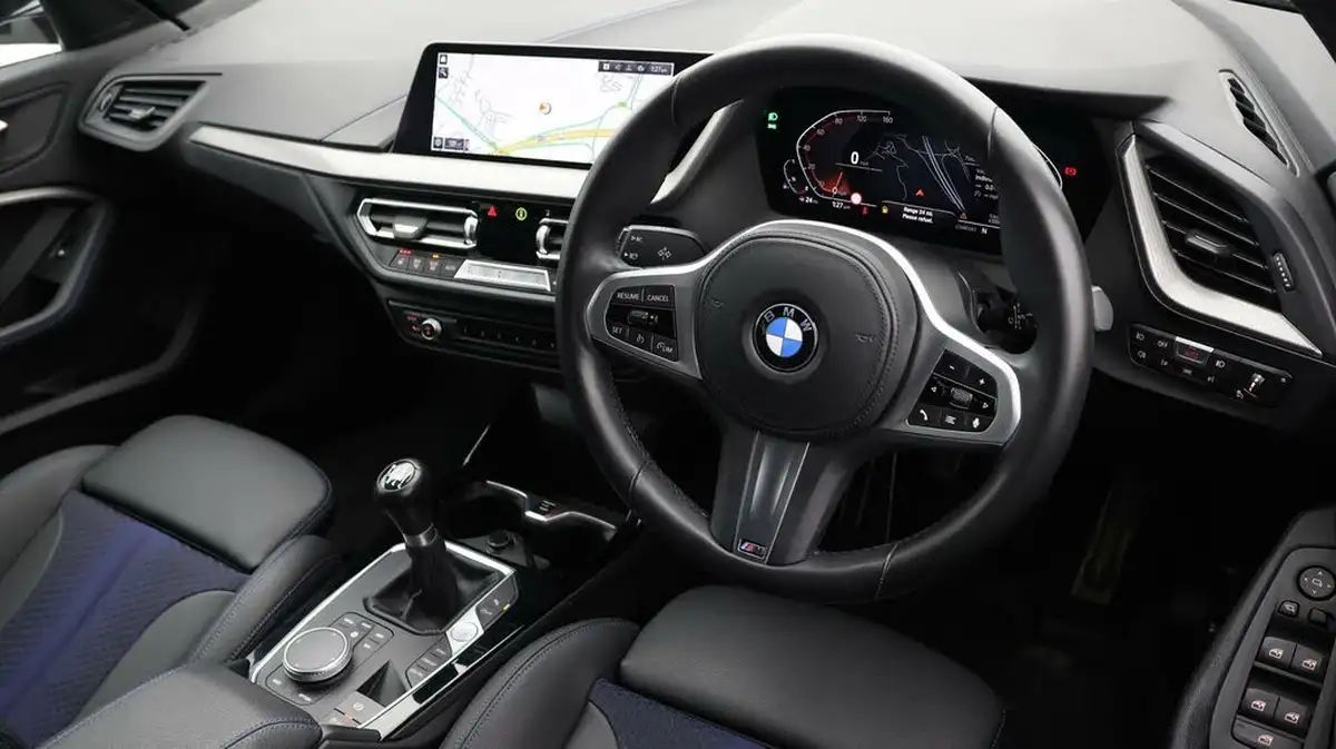 2022-bmw-1-series-15-118i-m-sport-lcp-big-8