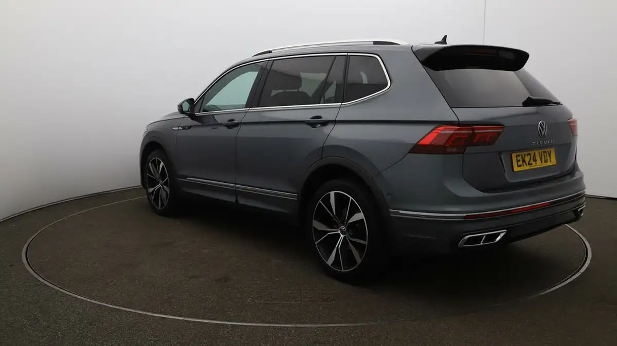 2024-volkswagen-tiguan-allspace-15-tsi-r-line-big-62