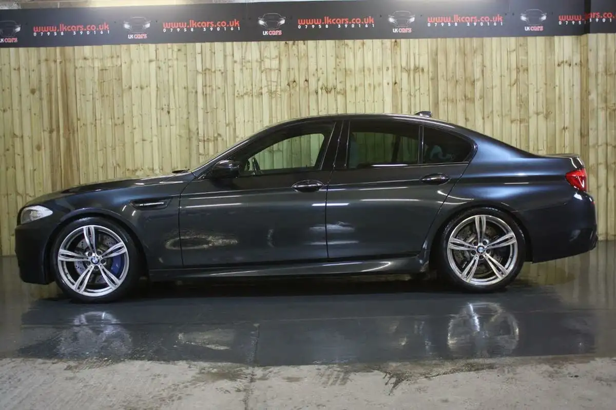 2012-bmw-5-series-44-m5-560bhp-m-dct-big-5