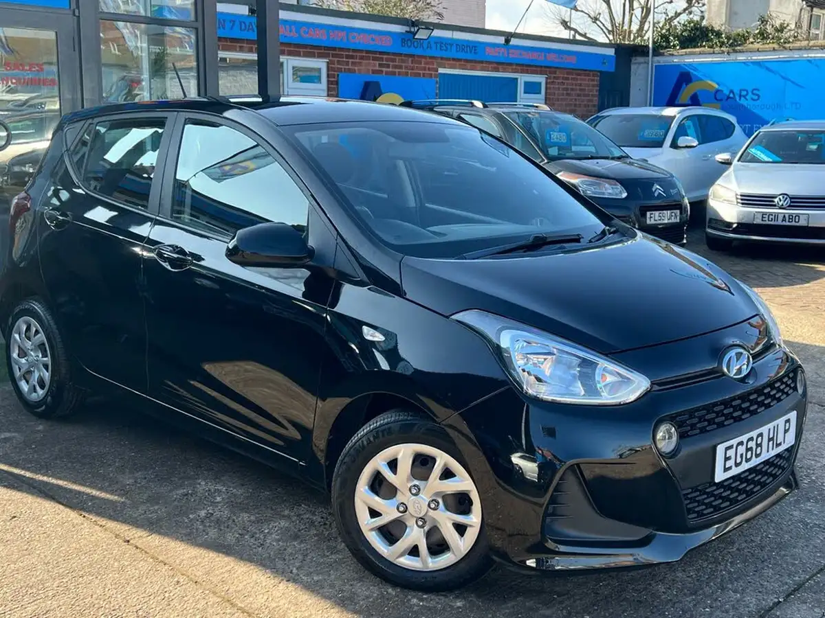 2019-hyundai-i10-10-se-67ps-big-41