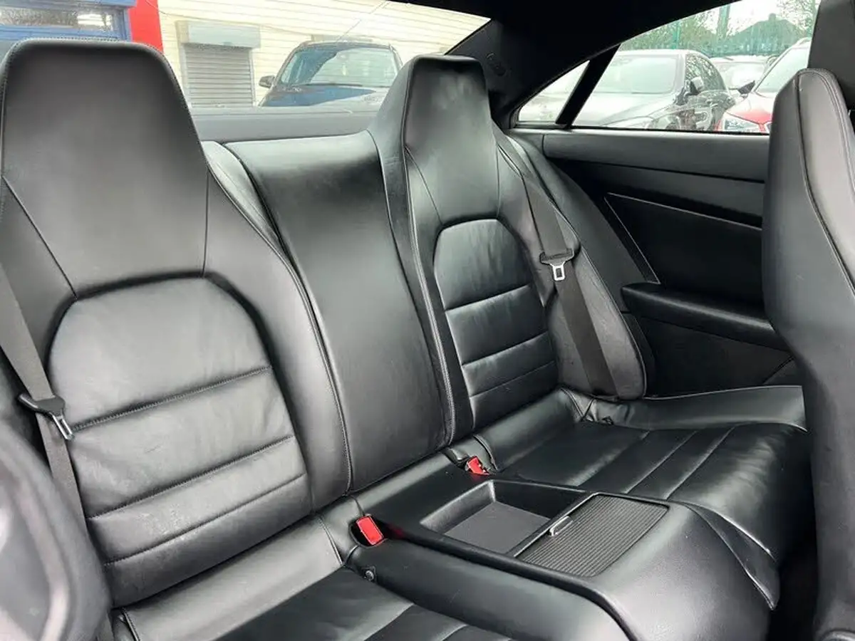 2016-mercedes-benz-e-class-21cdi-e220-amg-line-premiumss-coupe-big-28