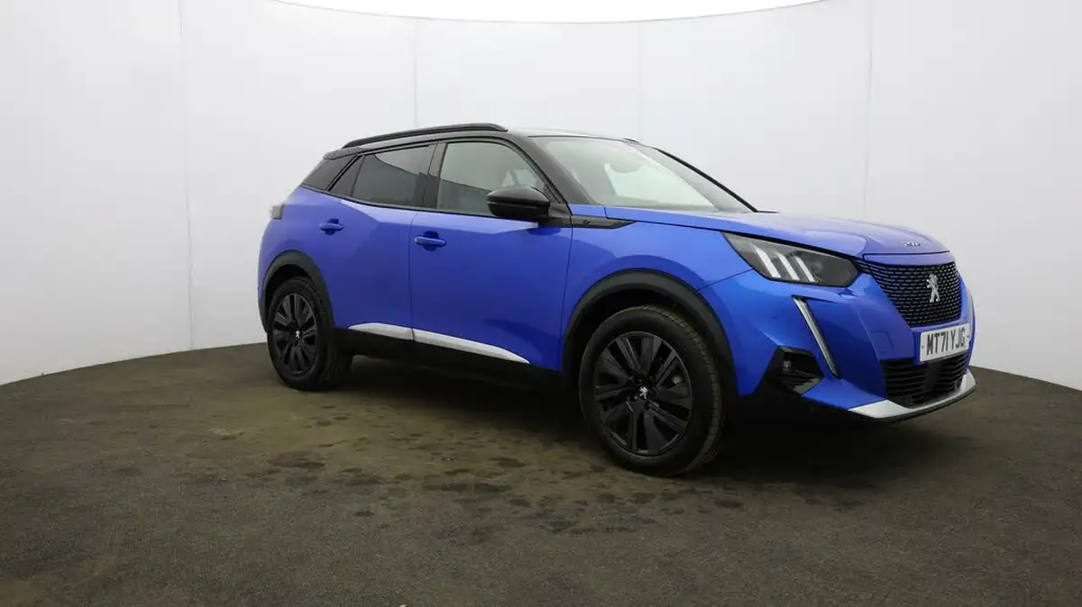 2021-peugeot-2008-suv-e-gt-premium-50kwh-big-47