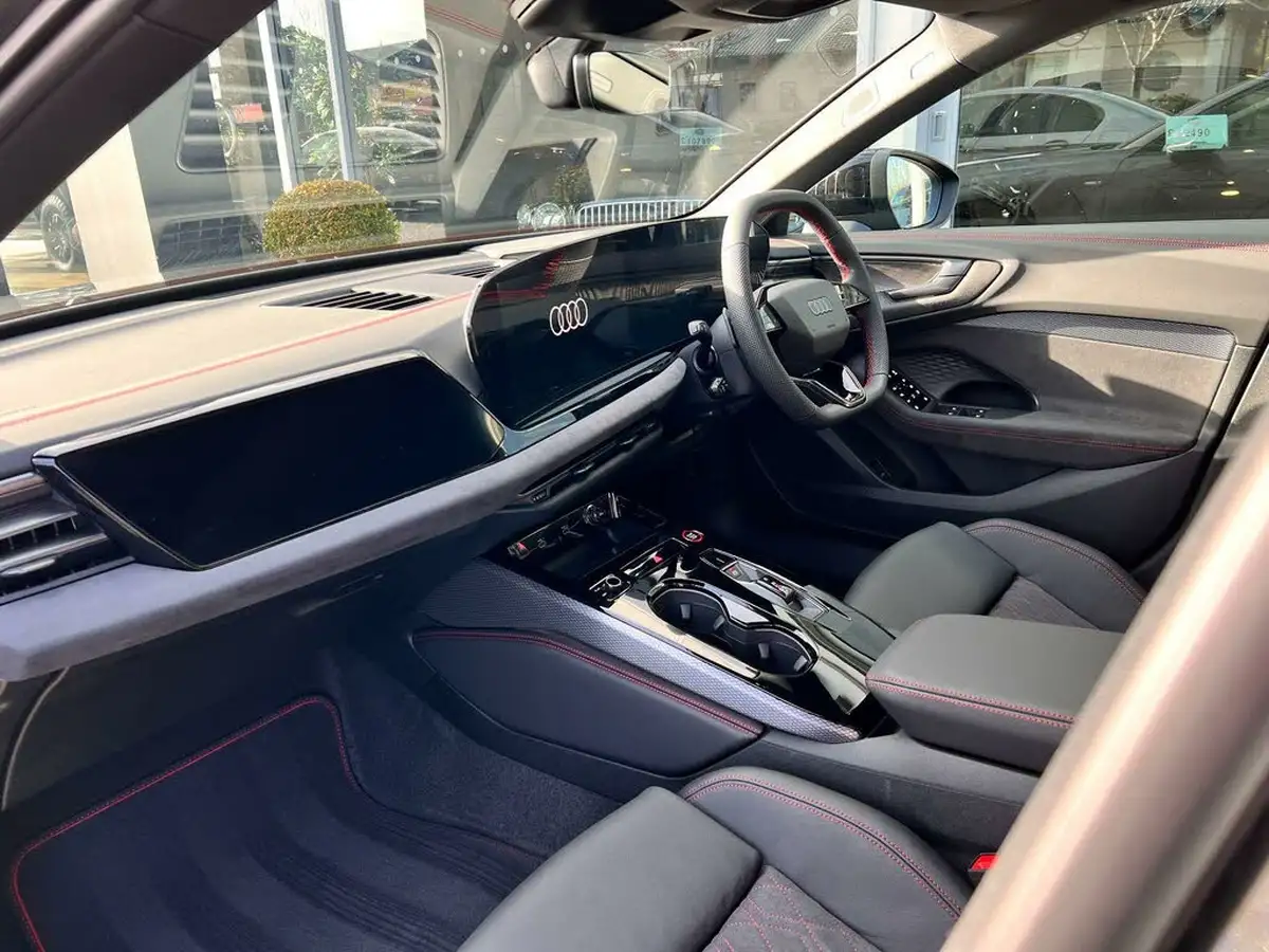 2025-audi-a5-20-tdi-edition-1-avant-big-11
