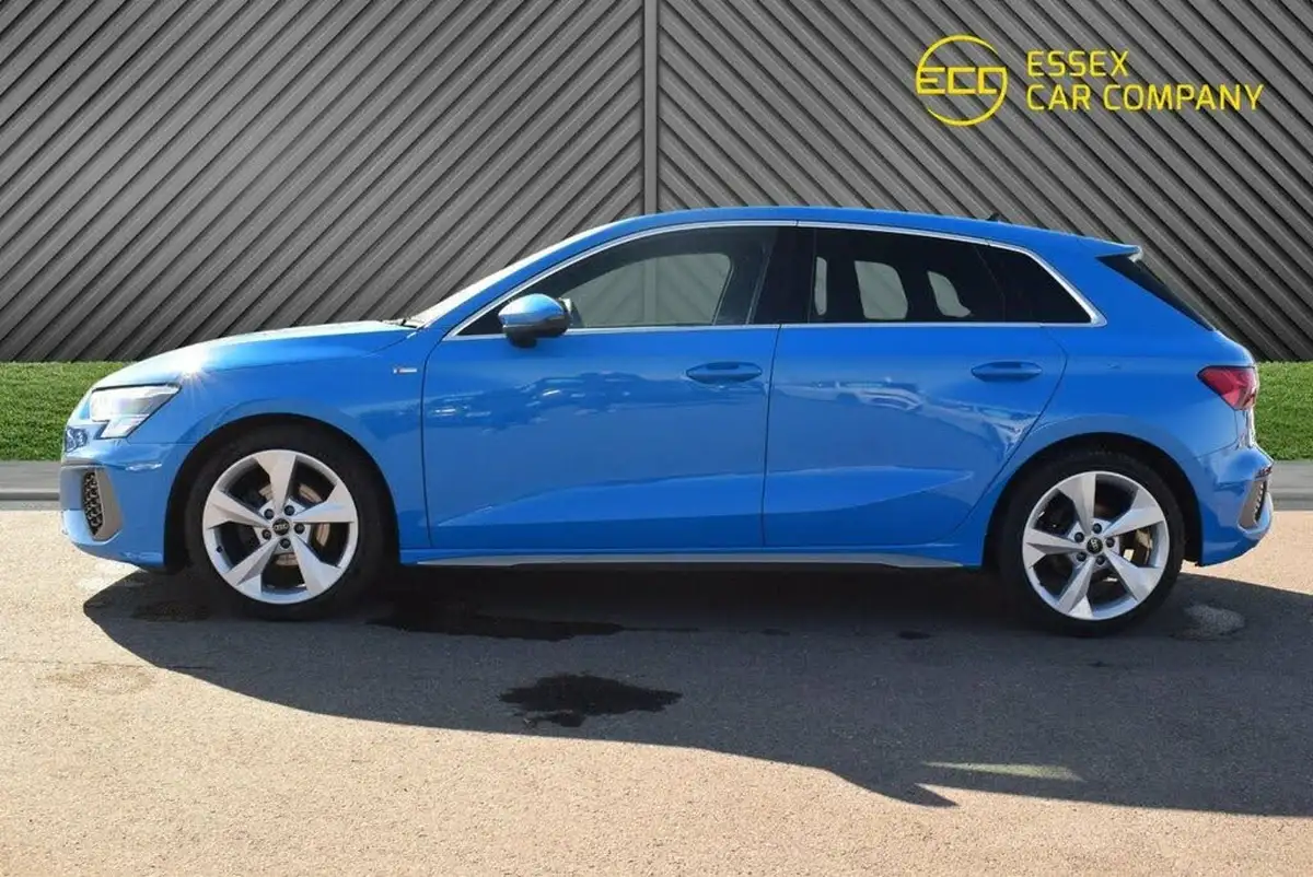 2023-audi-a3-10-30-tfsi-s-line-sportback-5d-tronic-big-12