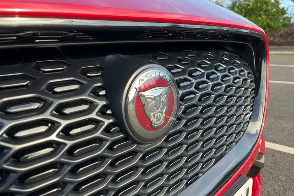 2019-jaguar-i-pace-ev400-se-big-29