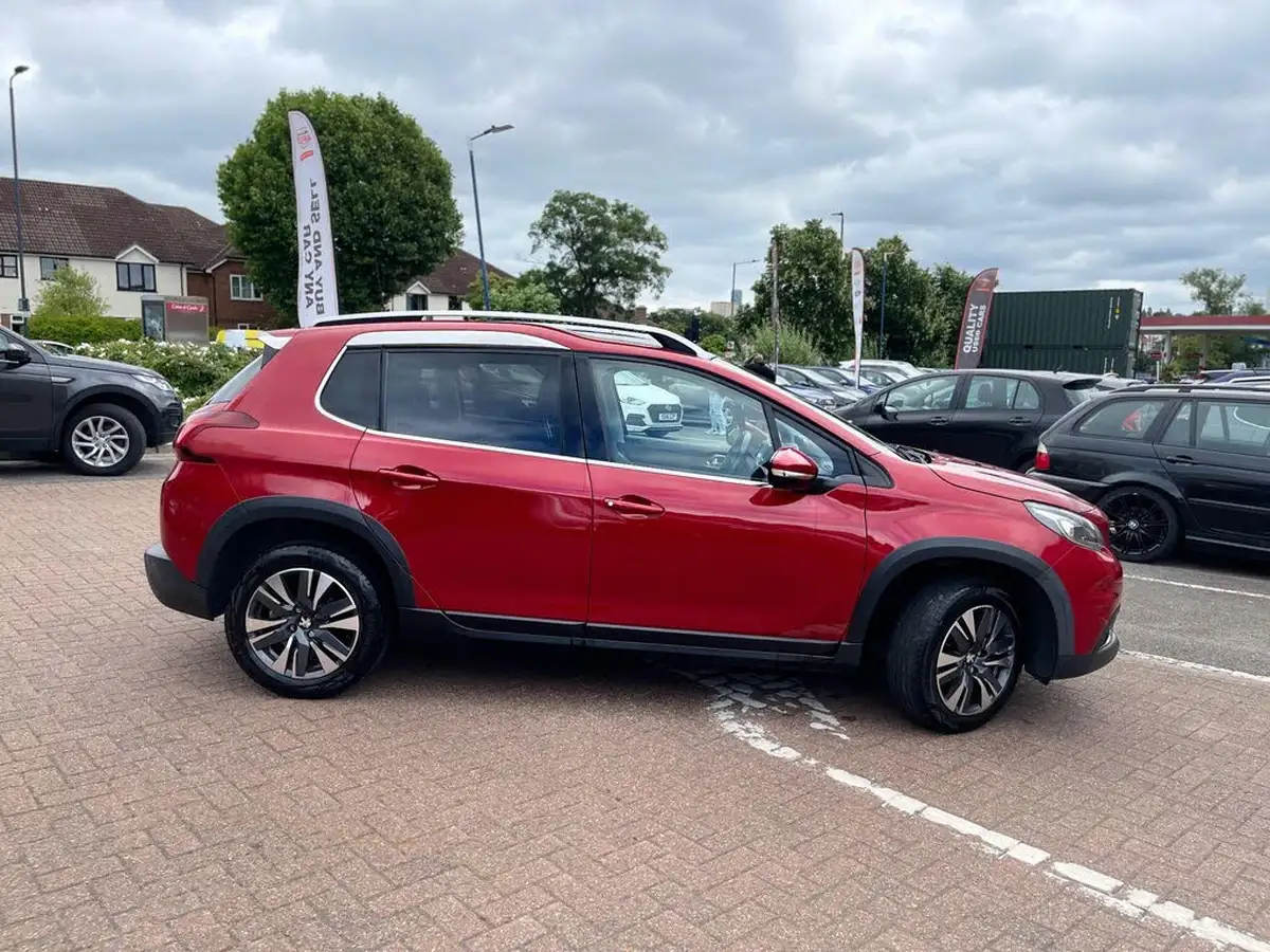 2019-peugeot-2008-suv-12-puretech-allure-premium-82bhp-big-10