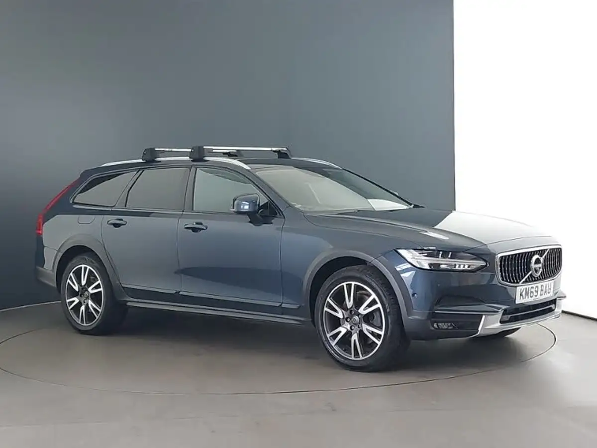 2019-volvo-v90-20td-d4-cross-country-plus-big-11