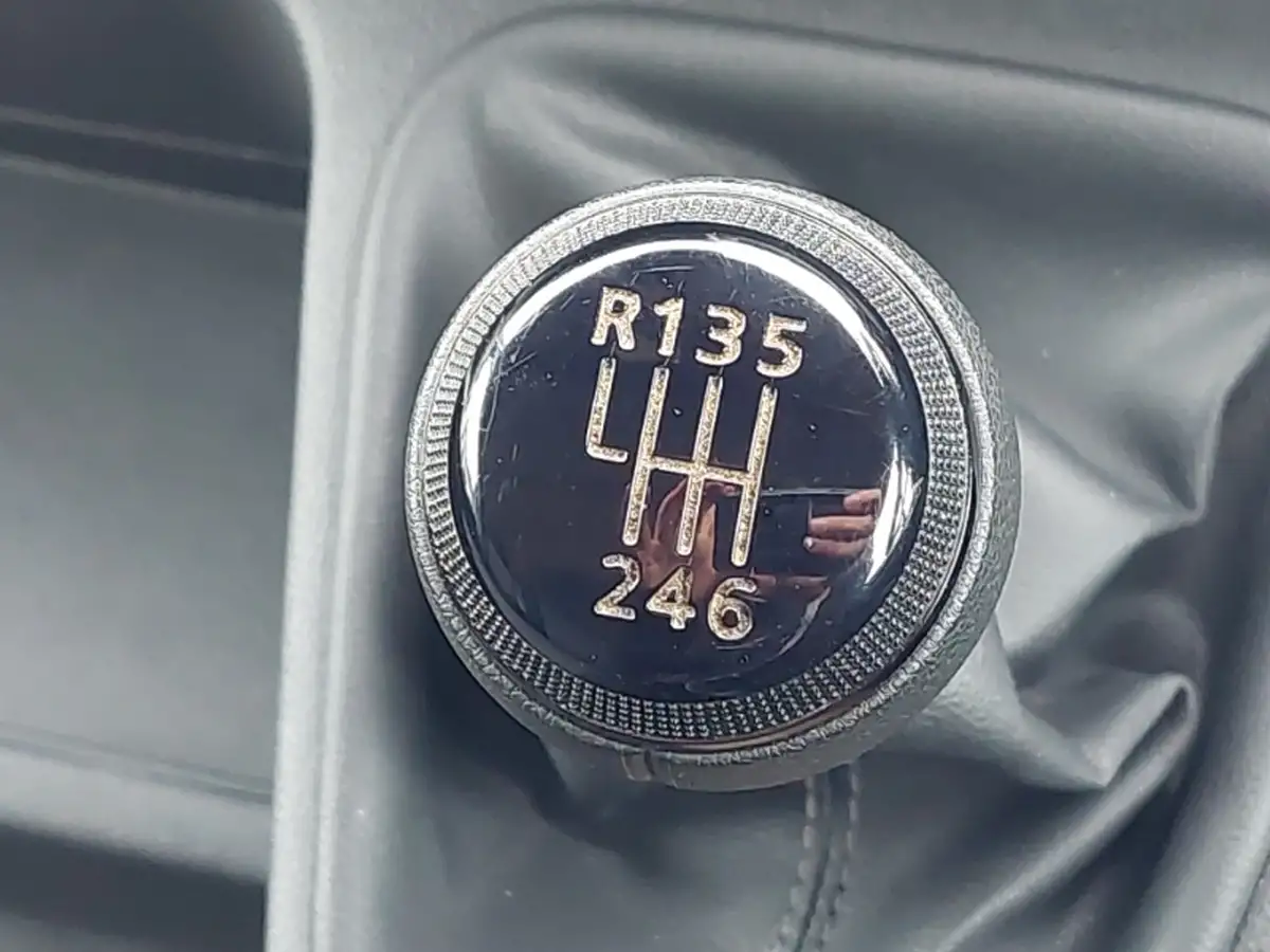 2022-dacia-duster-13-tce-prestige-150bhp-edc-big-13