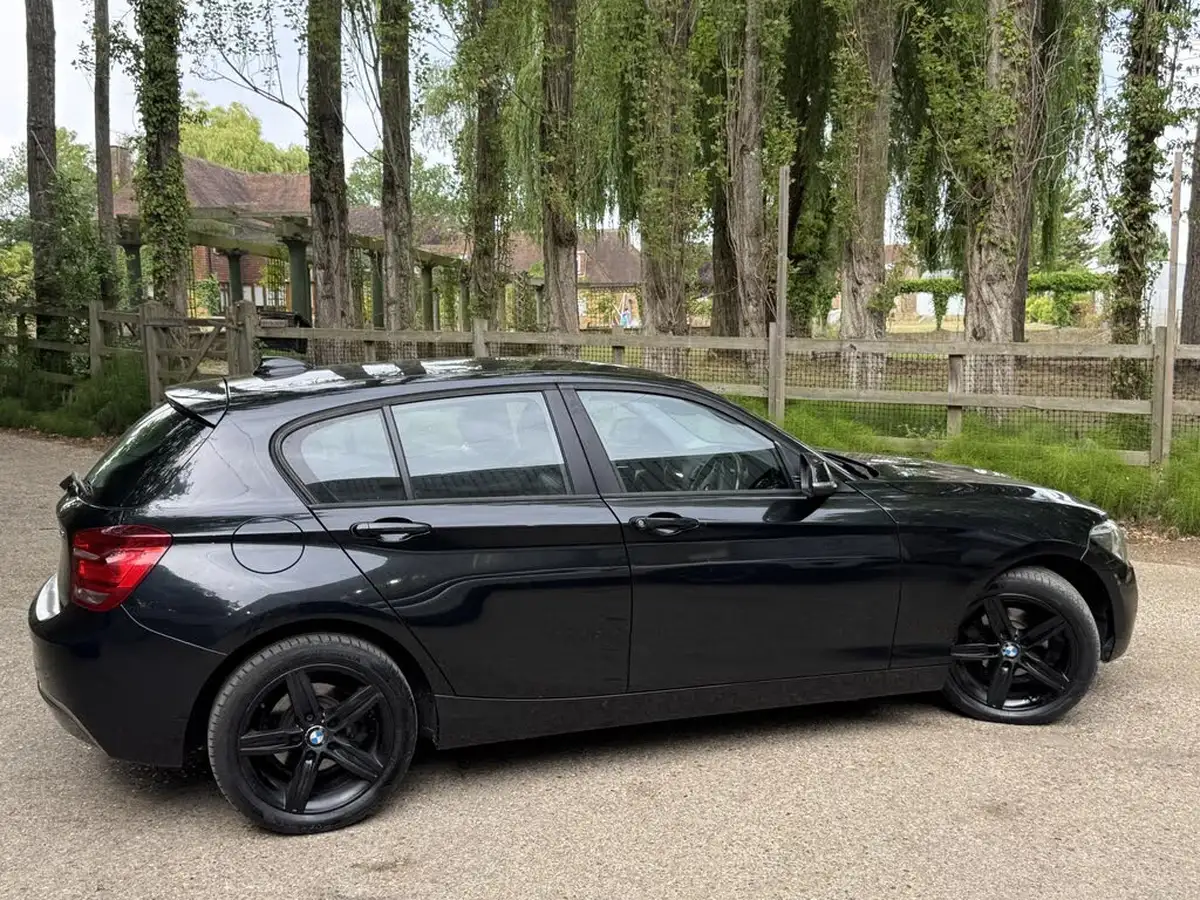 2015-bmw-1-series-16-116i-sport-5d-big-27