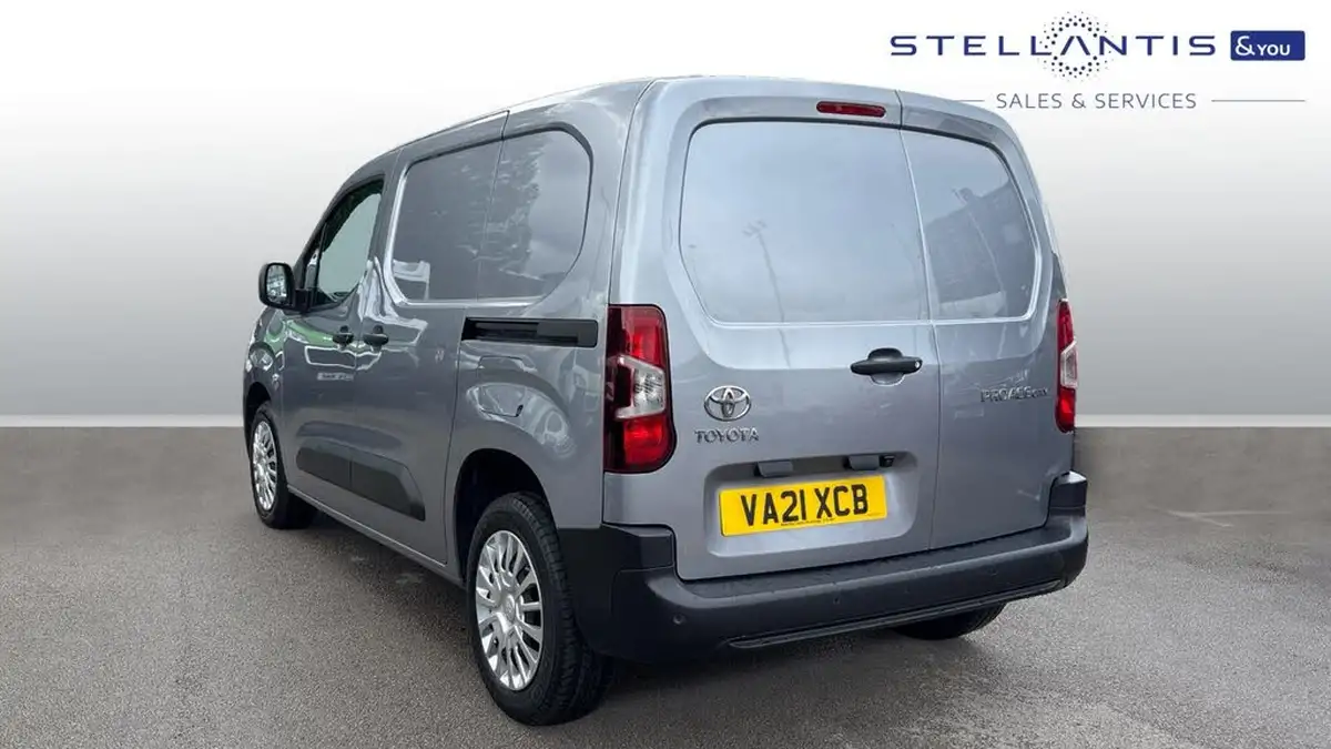 2021-toyota-proace-city-15d-icon-100hpeu6dt-e-l1-big-2