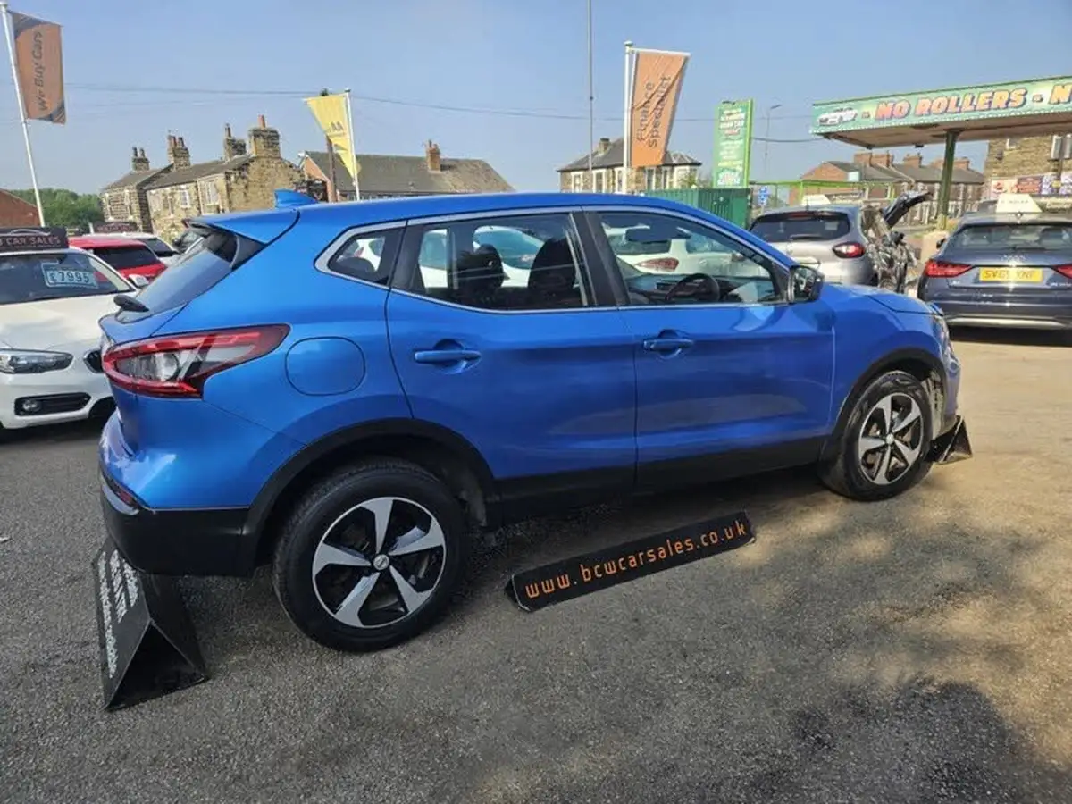 2019-nissan-qashqai-15dci-acenta-premium-17in-alloys-dct-big-5