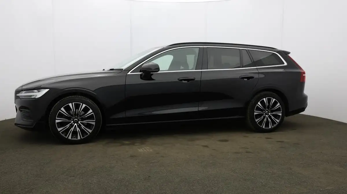 2023-volvo-v60-20-b3-core-big-37