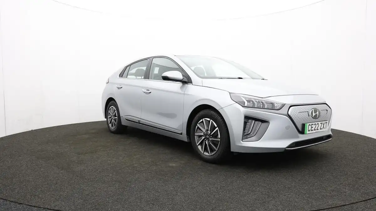 2022-hyundai-ioniq-e-premium-electric-big-43