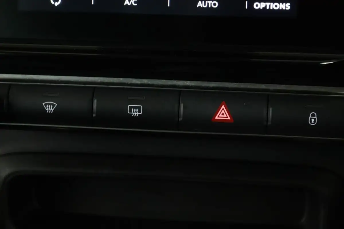 2022-citroen-c3-aircross-12-puretech-c-series-big-23