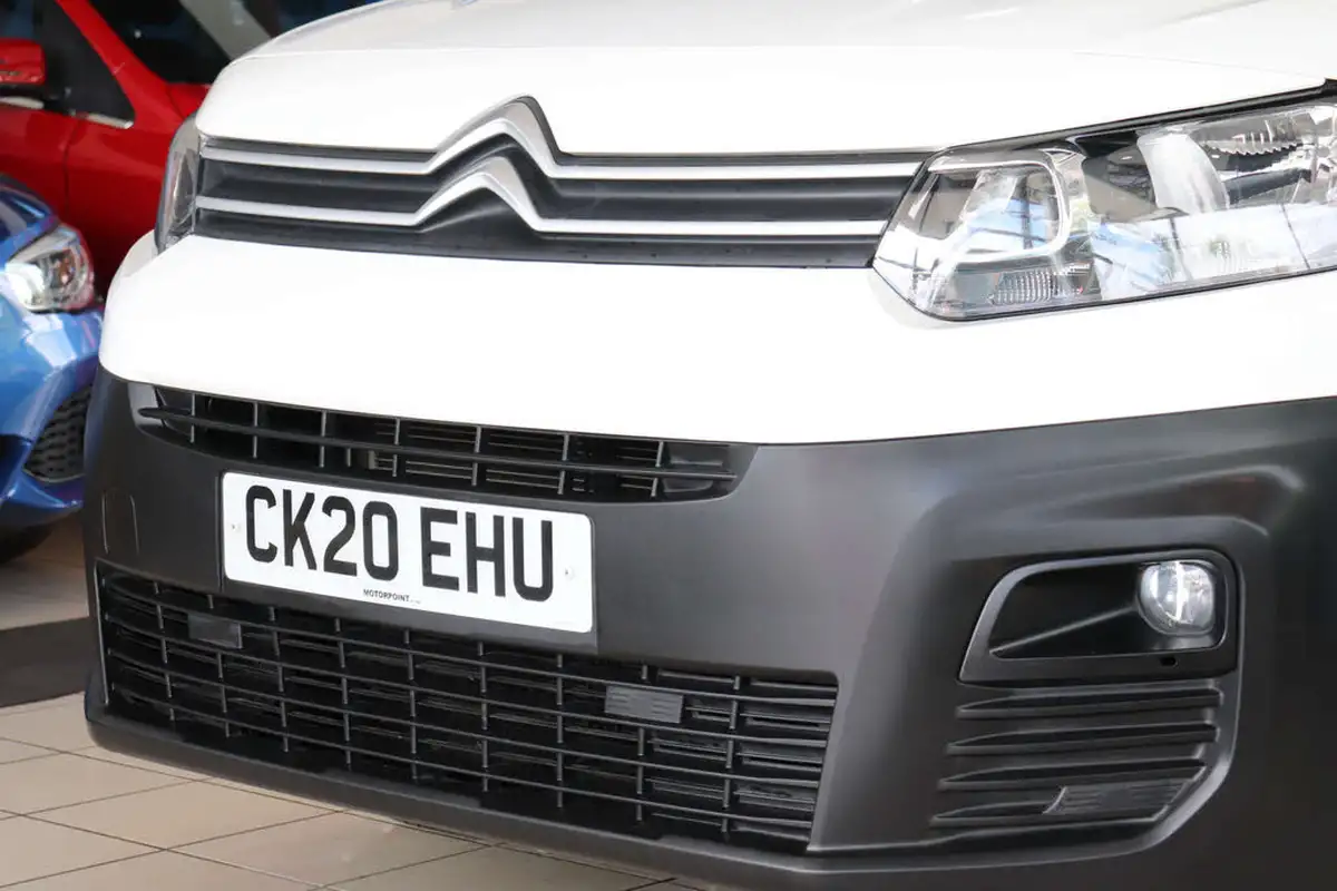 2020-citroen-berlingo-15bluehdi-1000-enterprise-100pseu6dt-e-ss-panel-big-54