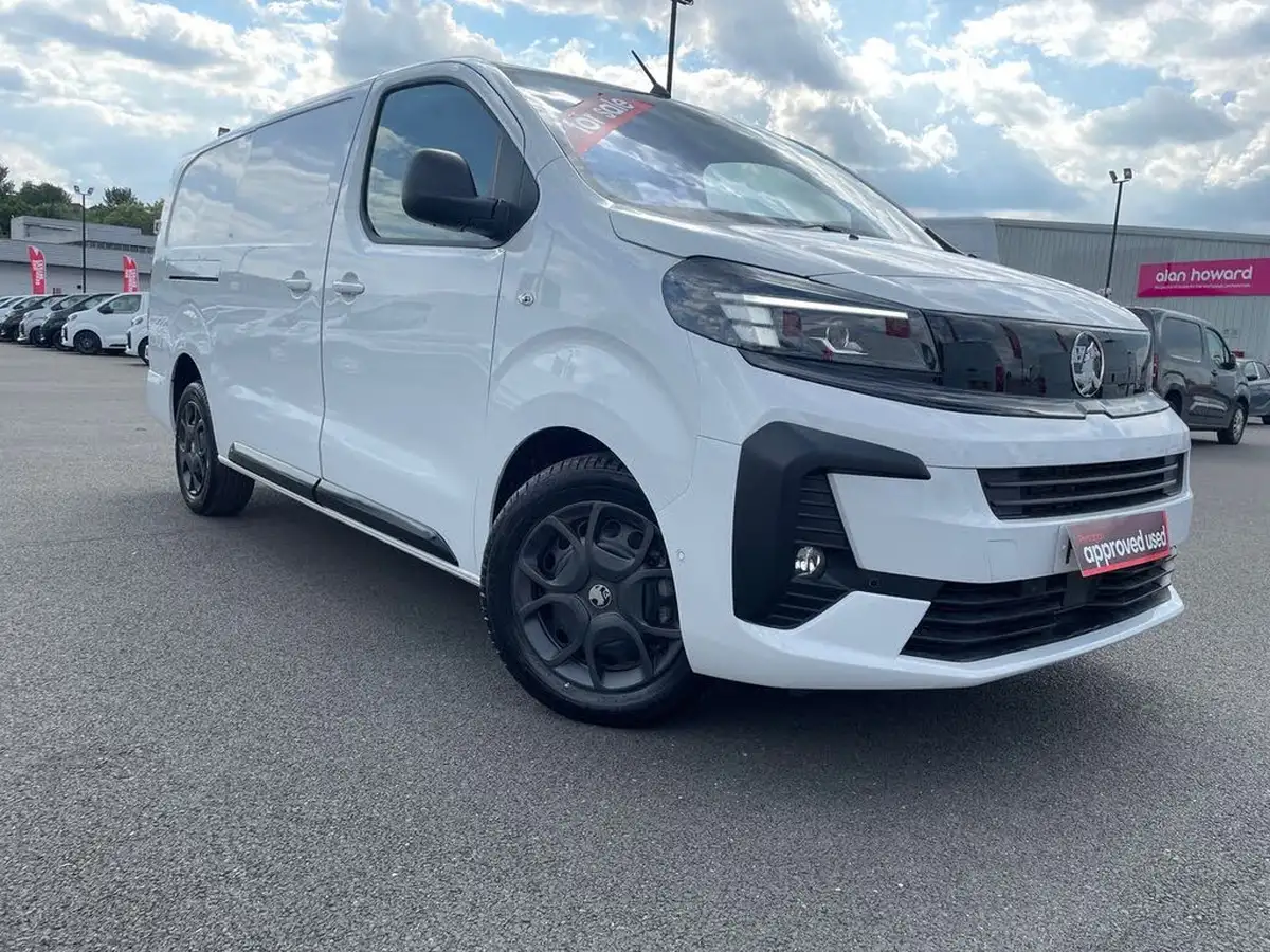 2024-vauxhall-vivaro-20td-xl-pro-big-33
