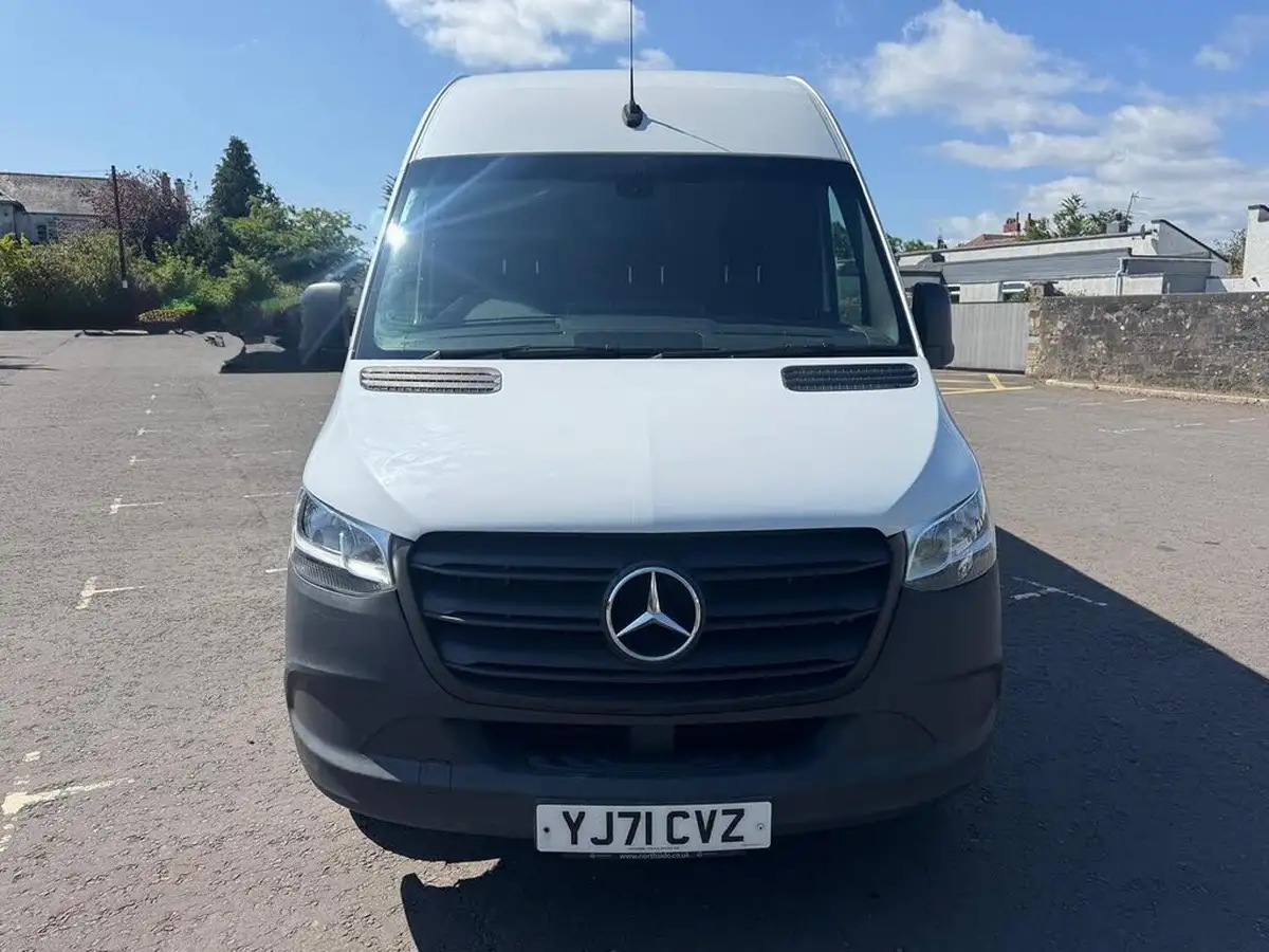 2021-mercedes-benz-sprinter-big-1