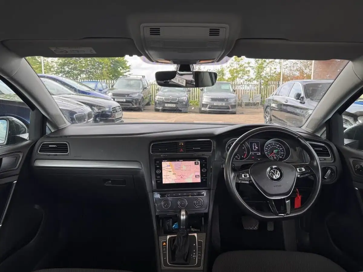 2018-volkswagen-golf-14-tsi-se-nav-hatchback-5d-dsg-big-14