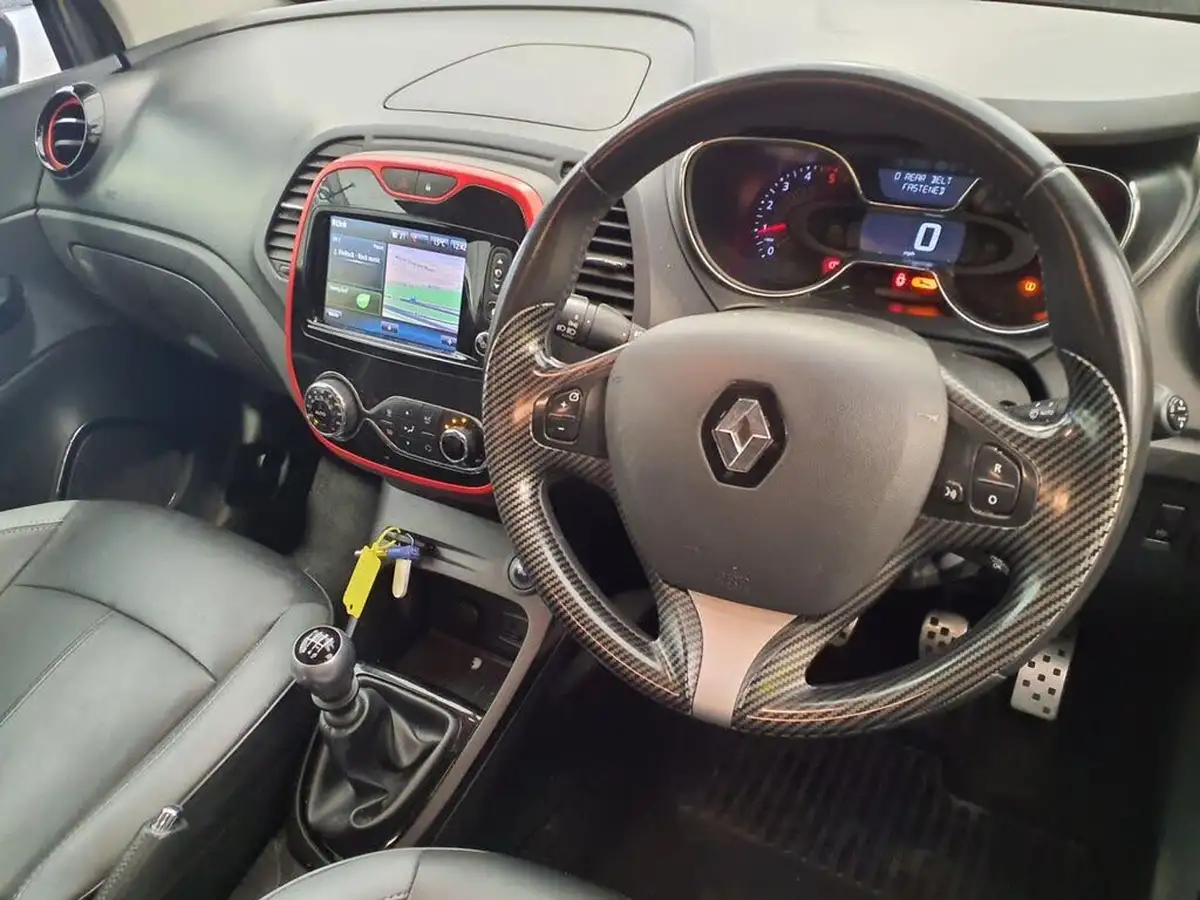 2017-renault-captur-15dci-signature-nav-110bhp-energy-ss-big-8