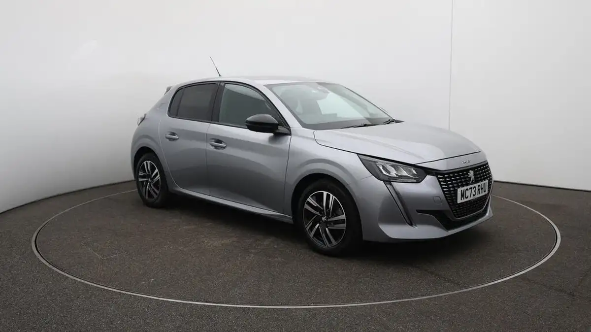 2023-peugeot-208-12-puretech-allure-premium-100ps-big-43