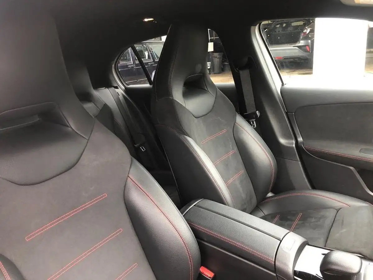 2021-mercedes-benz-a-class-13-a180-amg-line-executive-hatchback-5d-7g-dct-big-26