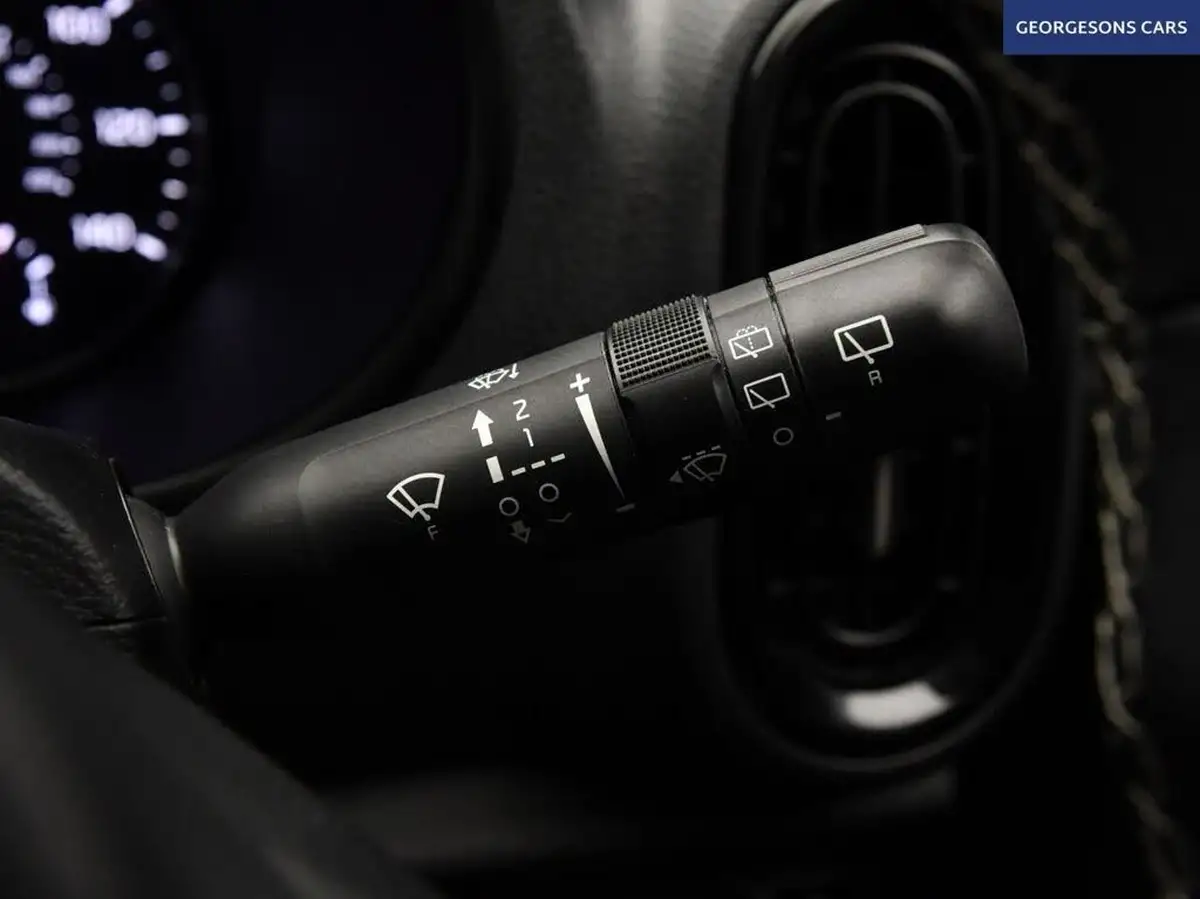 2021-kia-picanto-10-2-auto-seq-big-28