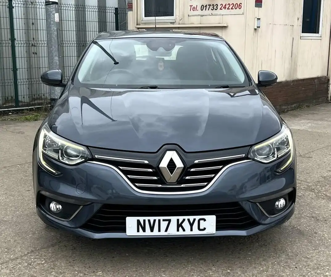 2017-renault-megane-16dci-dynamique-nav-hatchback-big-4
